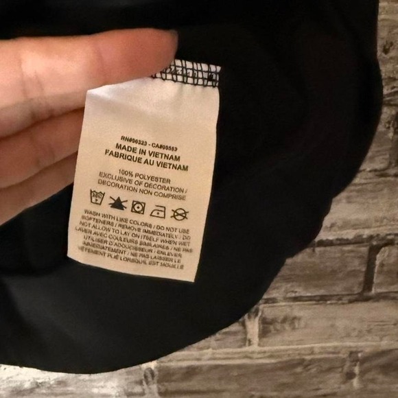 Nike Therma-FIT Crewneck Sweatshirt – Men's M – Black – Athletic Pullover - Picture 4 of 5